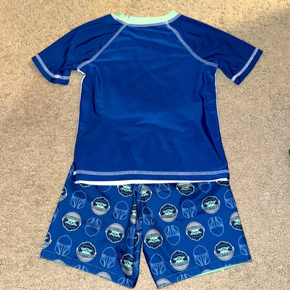 Gently used stars wars rash guard swim set size 5T - Picture 2 of 4